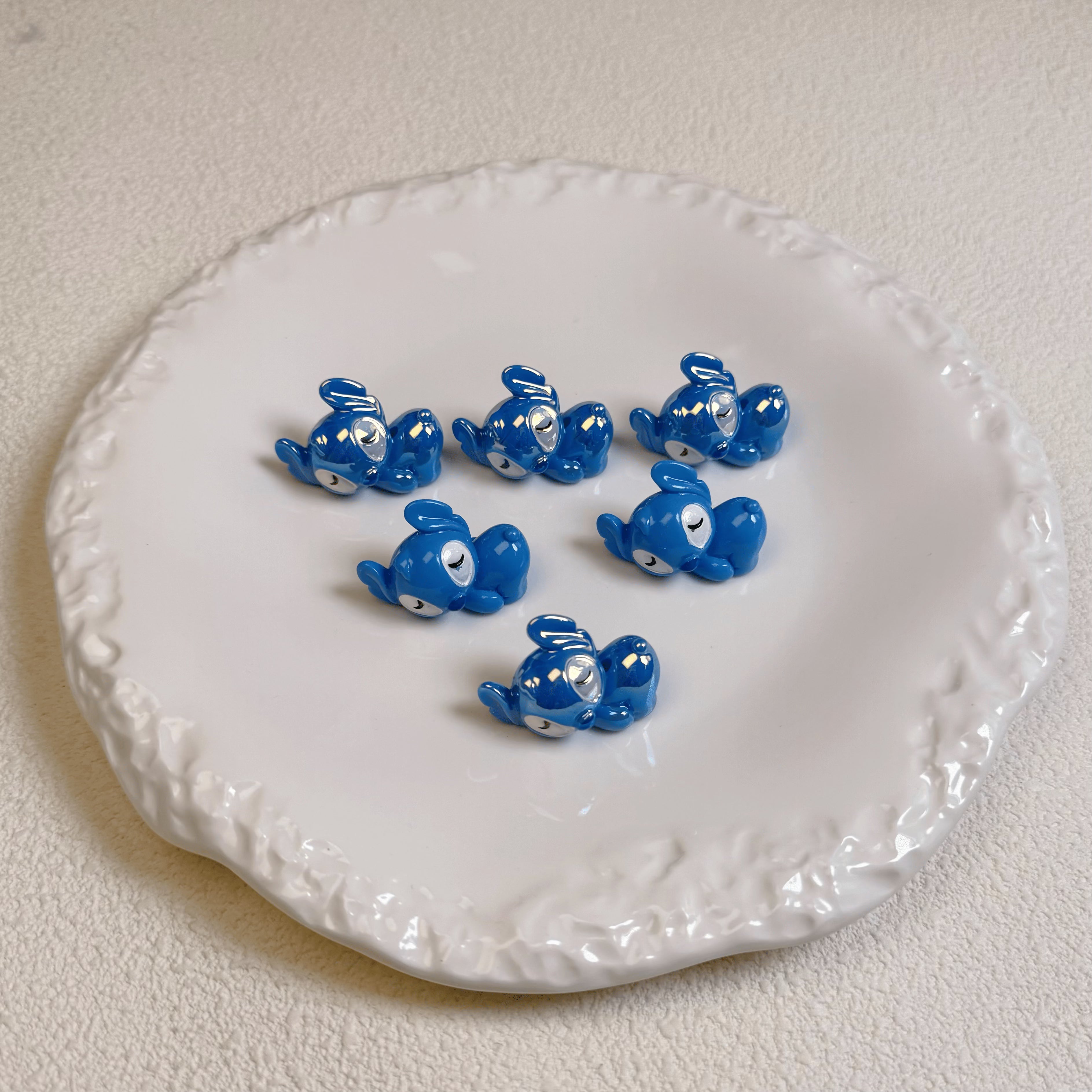 [F2]Character beads have hole